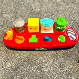 Vintage Sesame Street Pop Up Toy
